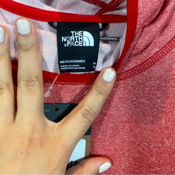 NEW North Face Men's Basin Pullover Hoodie Size M Fiery Red Colour - Picture 8 of 9